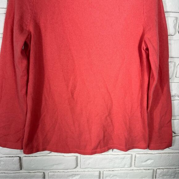 Talbots 100% Cashmere Crewneck Sweater Size Medium - Picture 6 of 8